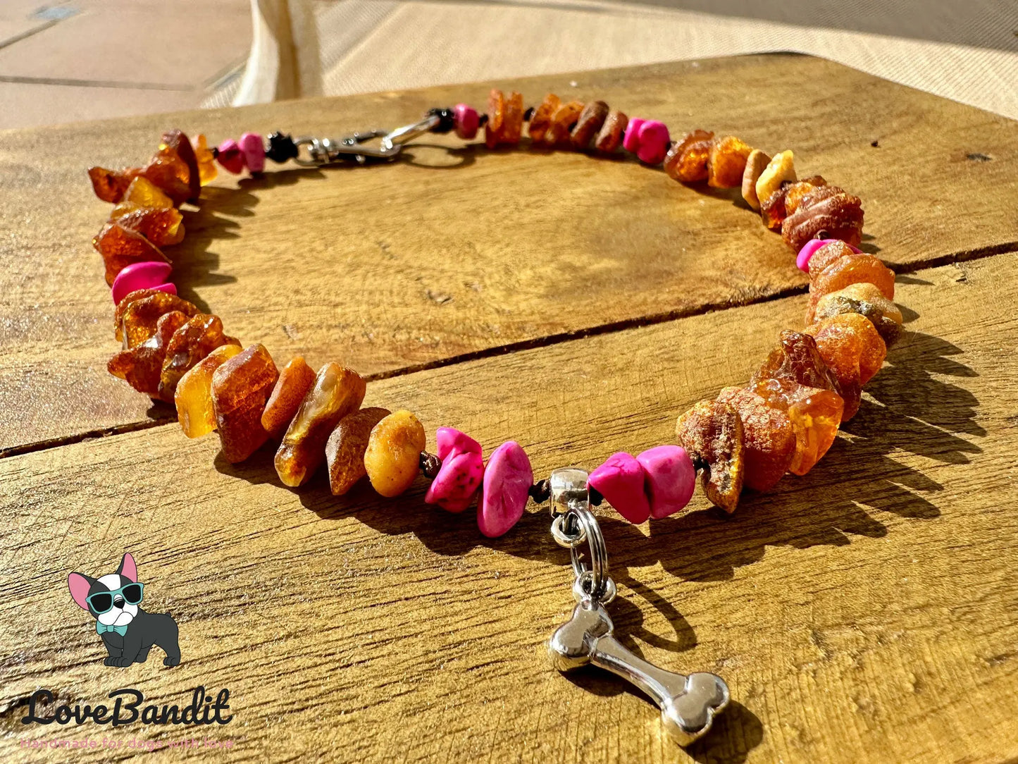 Bernsteinkette für Hunde Zeckenhalsband Pink - LoveBandit