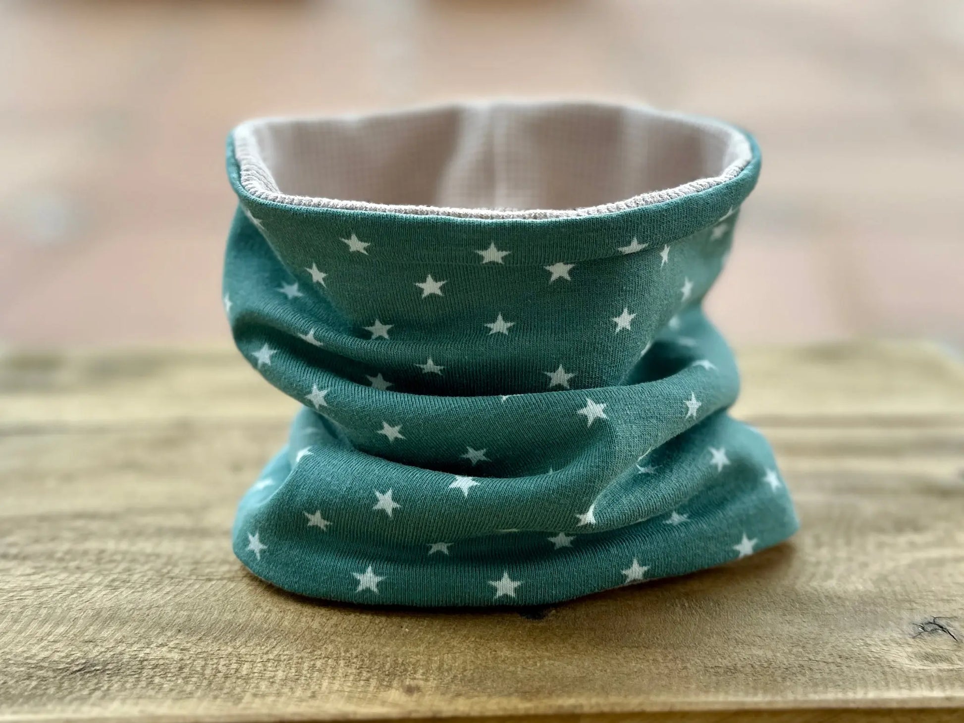 Hundeloop Hundehalstuch Frühling Sommer Sterne Mini Vintagegrün - LoveBandit