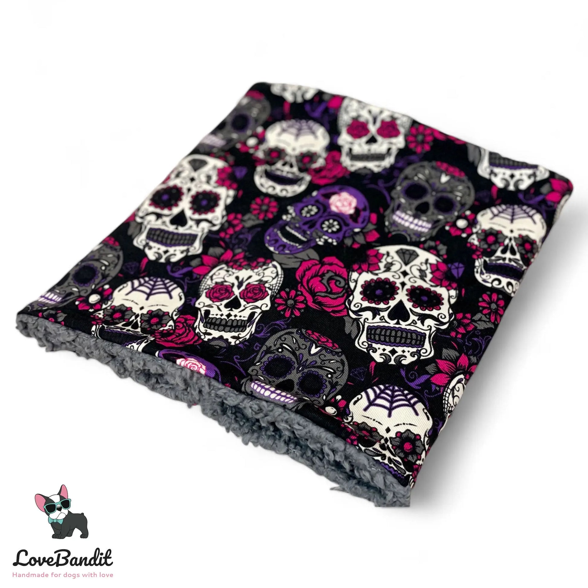 Hundeloop Hundeschal Skulls Totenköpfe lila - LoveBandit