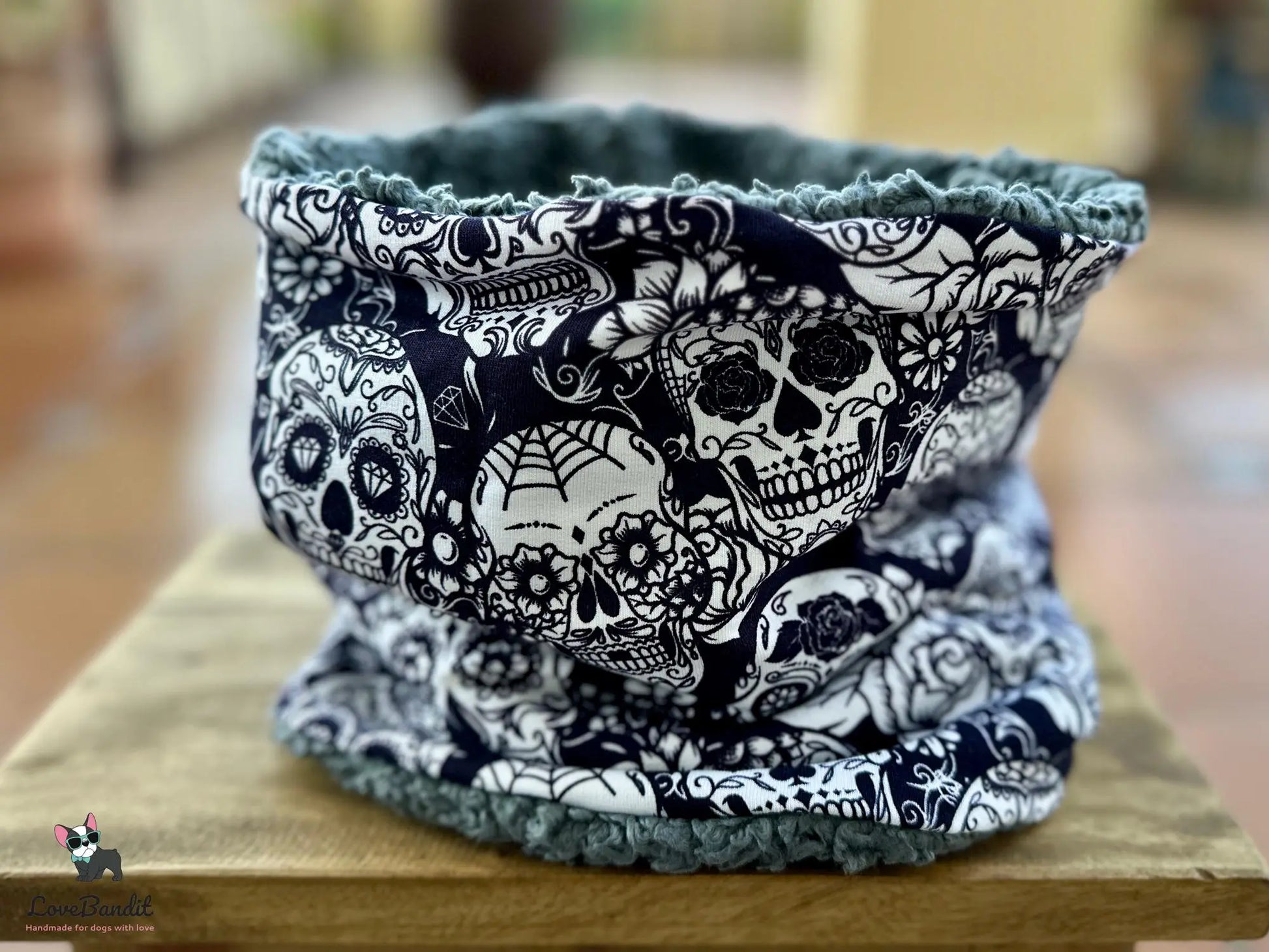 Hundeloop Hundeschal Sugarskulls Schwarz - LoveBandit