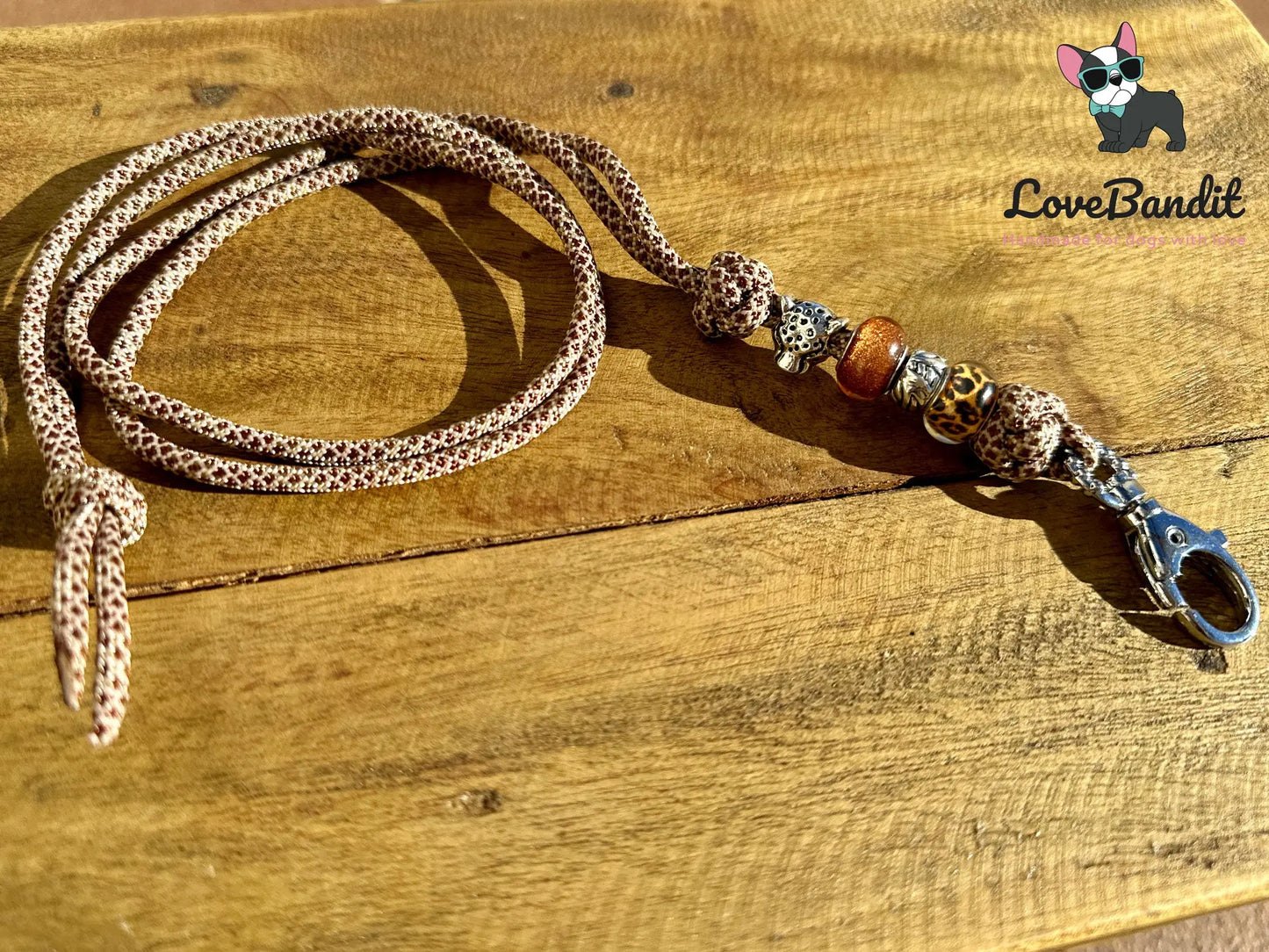 Hundepfeifenband Leo Raubkatze Paracord - LoveBandit