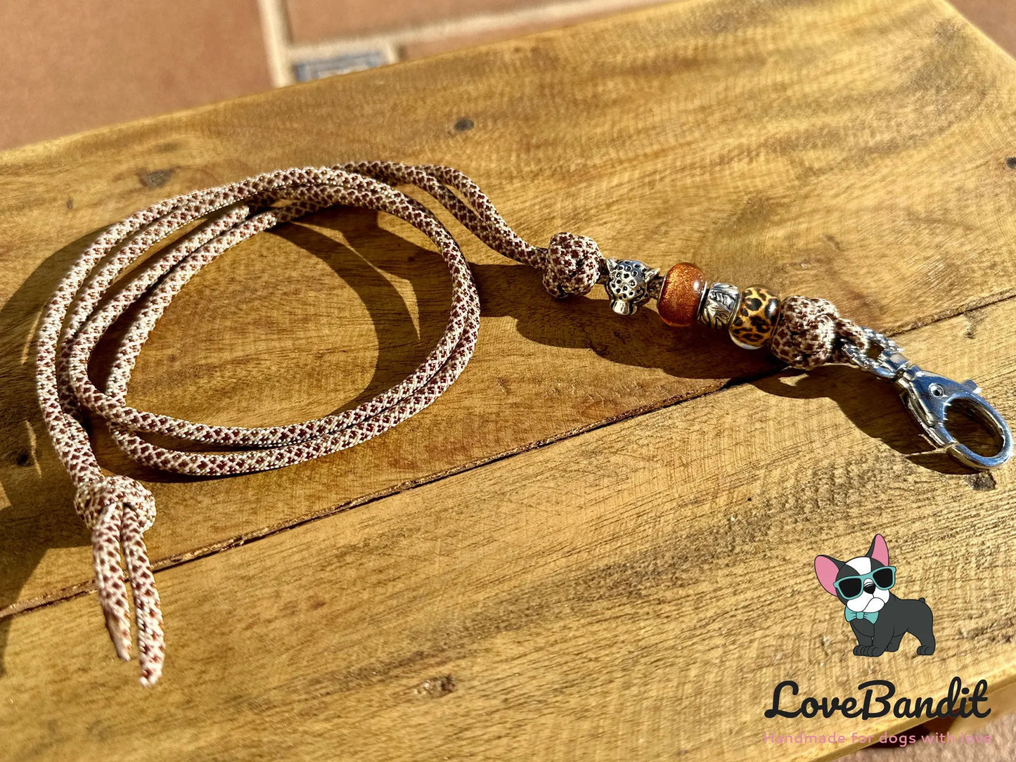 Hundepfeifenband Leo Raubkatze Paracord - LoveBandit
