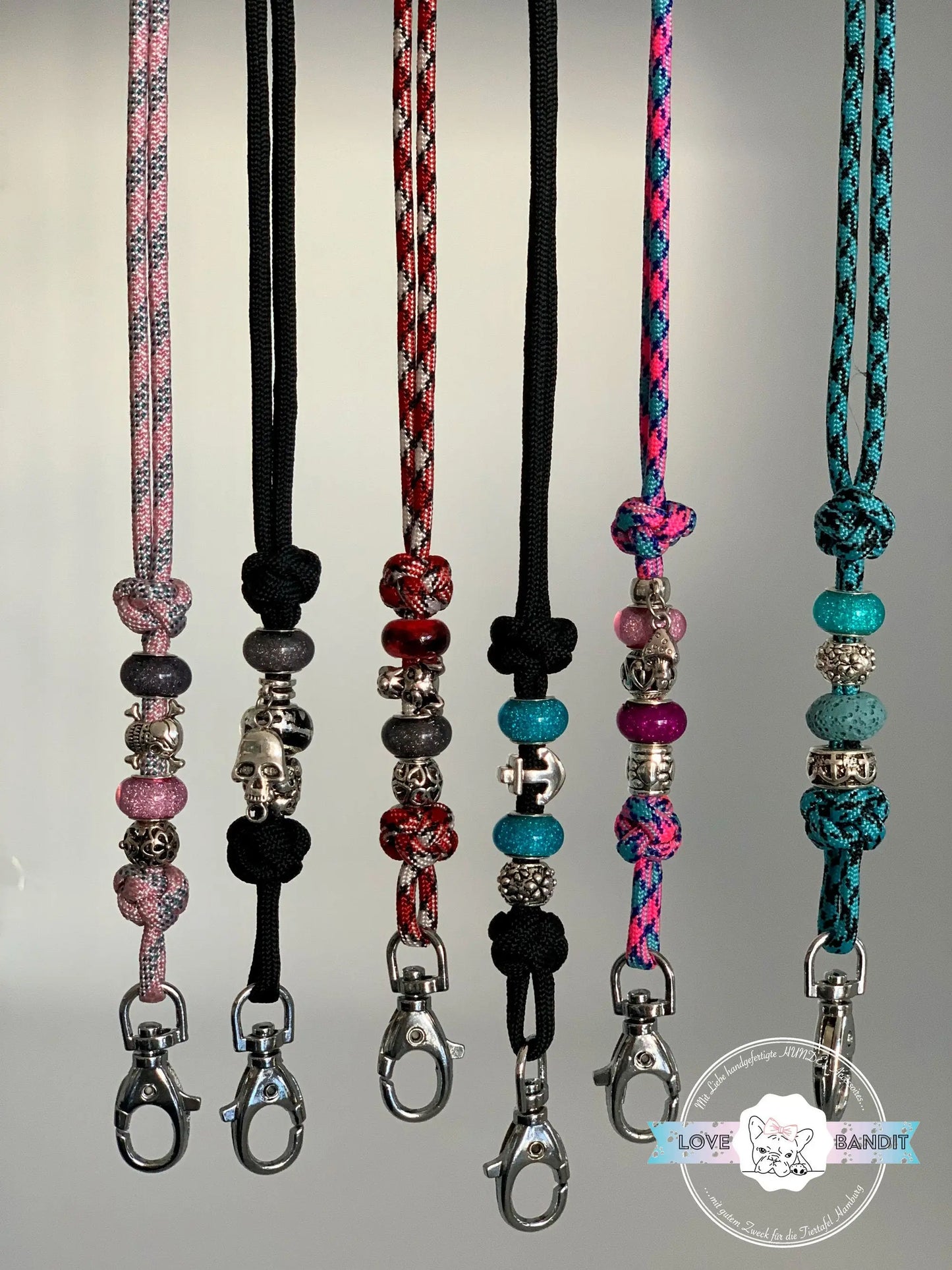 Hundepfeifenband Hundekopf Karo rot - LoveBandit