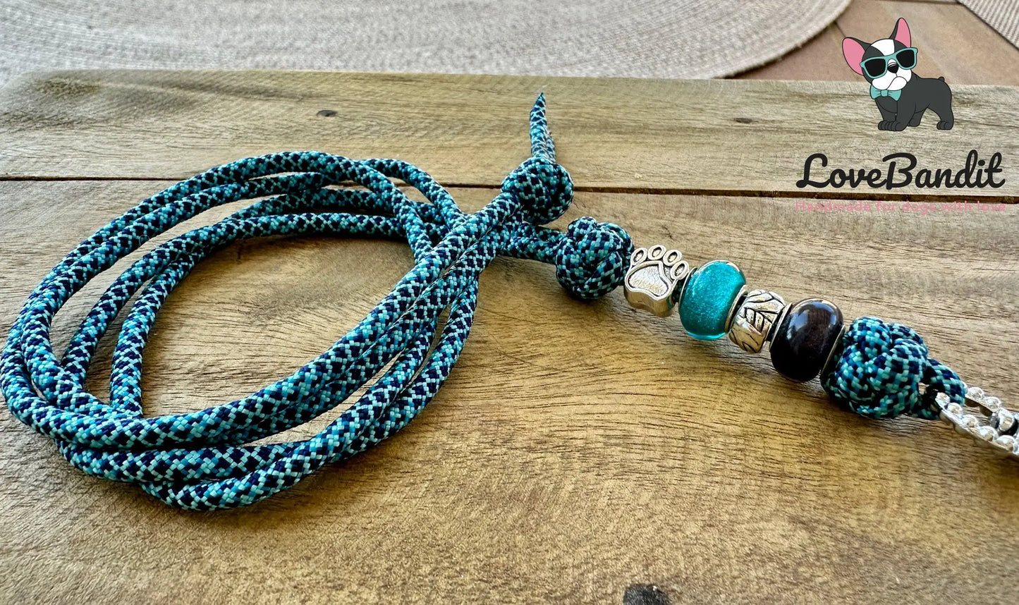 Hundepfeifenband Pfote türkis aus Paracord - LoveBandit