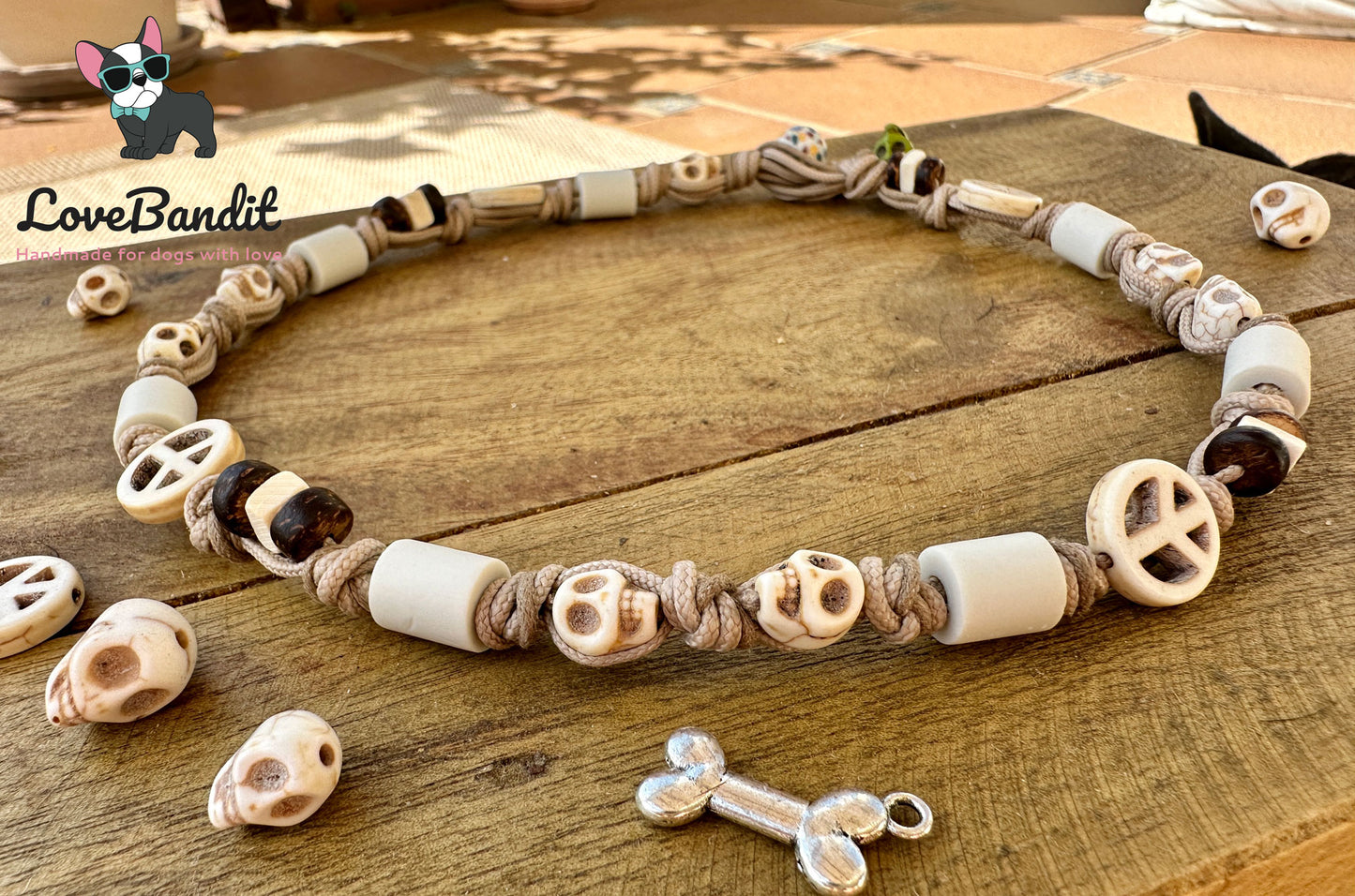 EM-Keramik Halsband Zeckenhalsband Totenköpfe Peace - LoveBandit