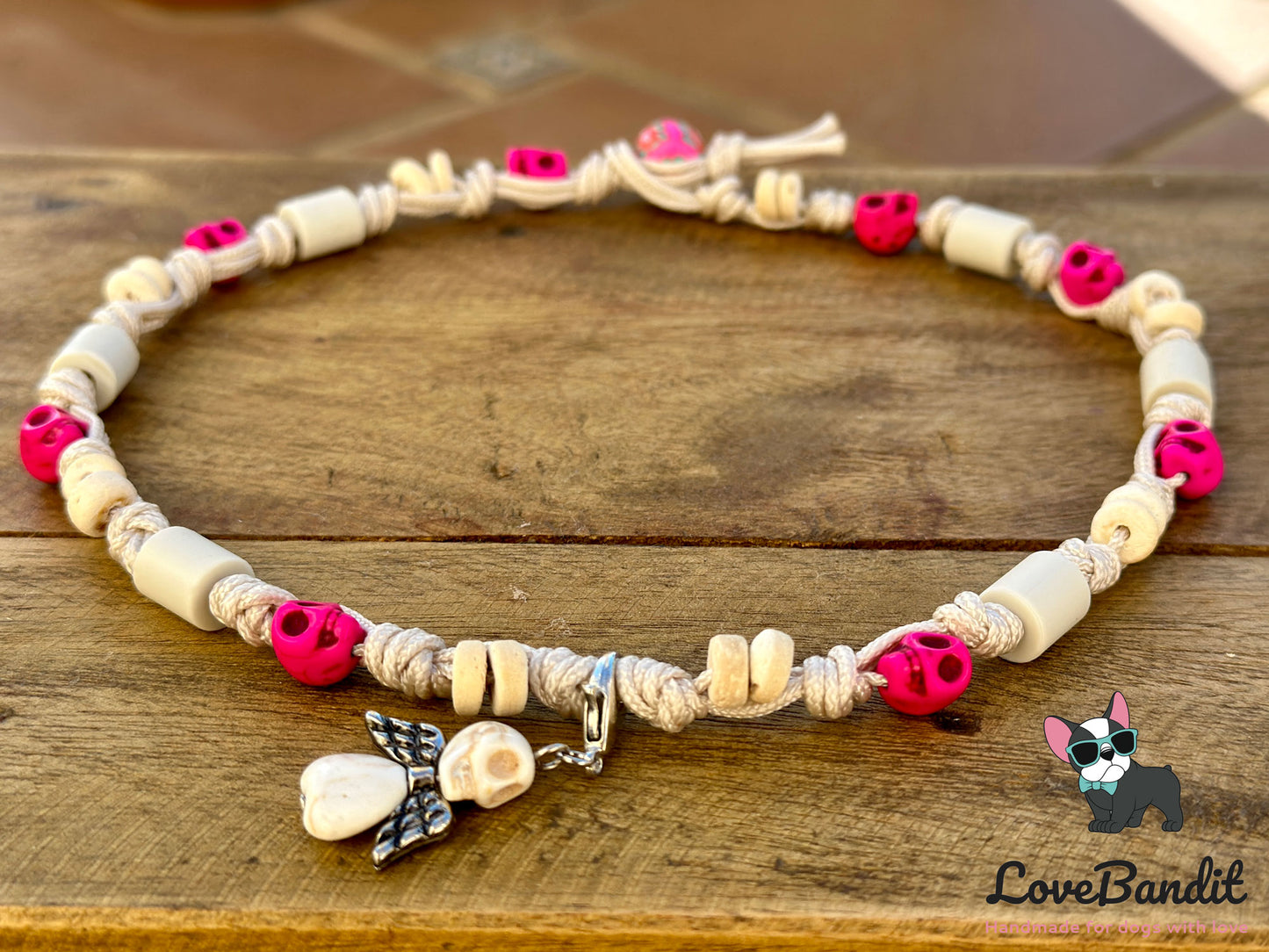 EM Keramik Halsband "Boho Skulls" - Totenköpfe & Kokos - Zeckenhalsband, Schmuckkette für Hunde Lovebandit