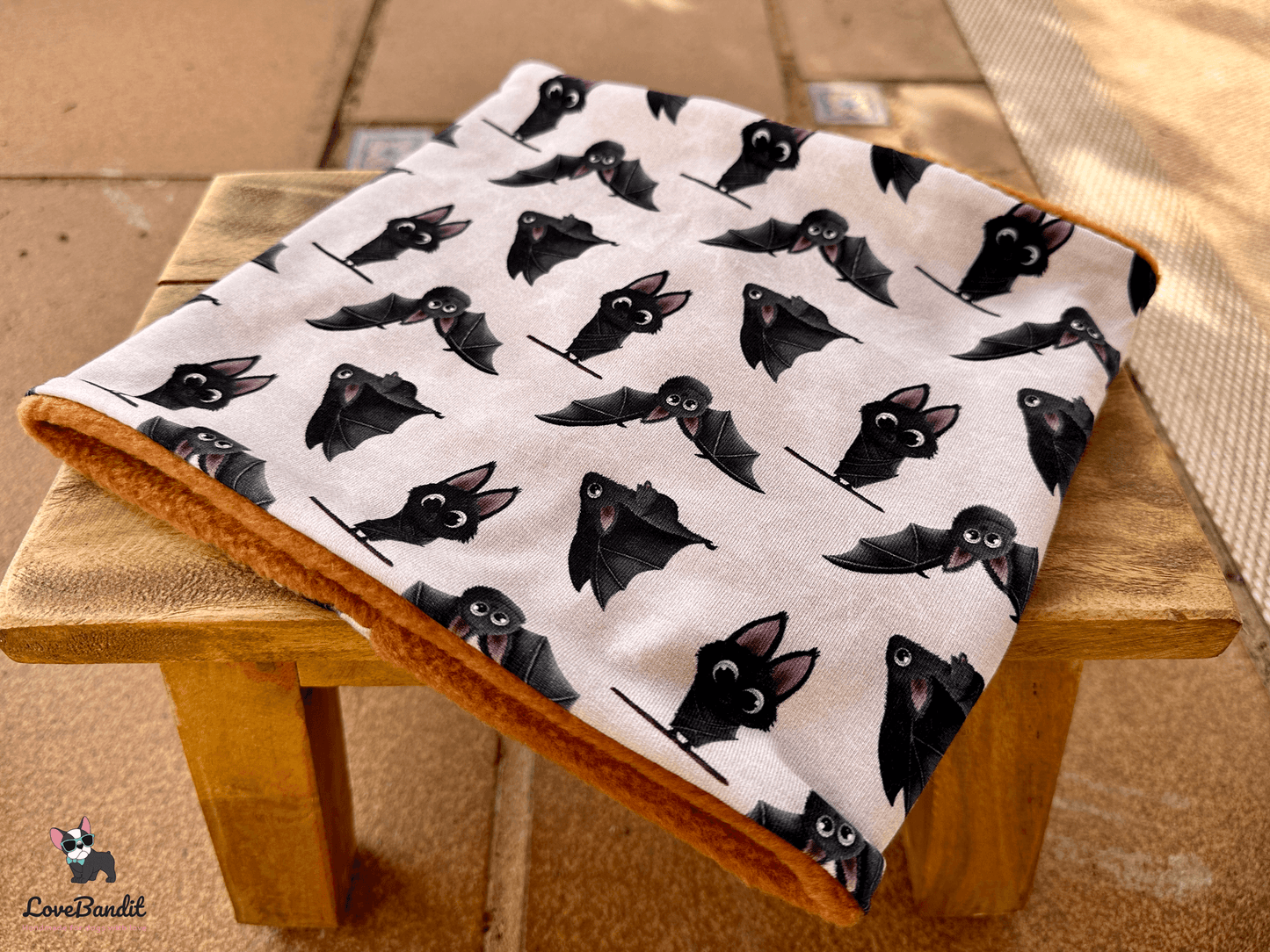 Hundeloop Hundeschal Fledermaus Taupe mit Fleece oder Teddyplüsch - LoveBandit