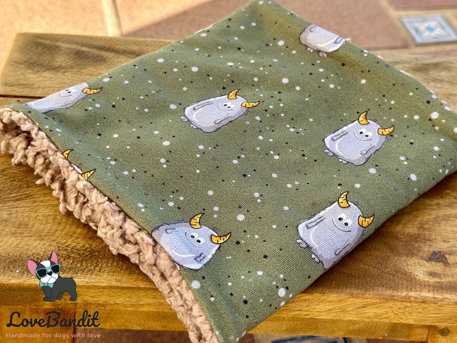 Hundeloop Hundeschal Monsterchen oliv grau - LoveBandit