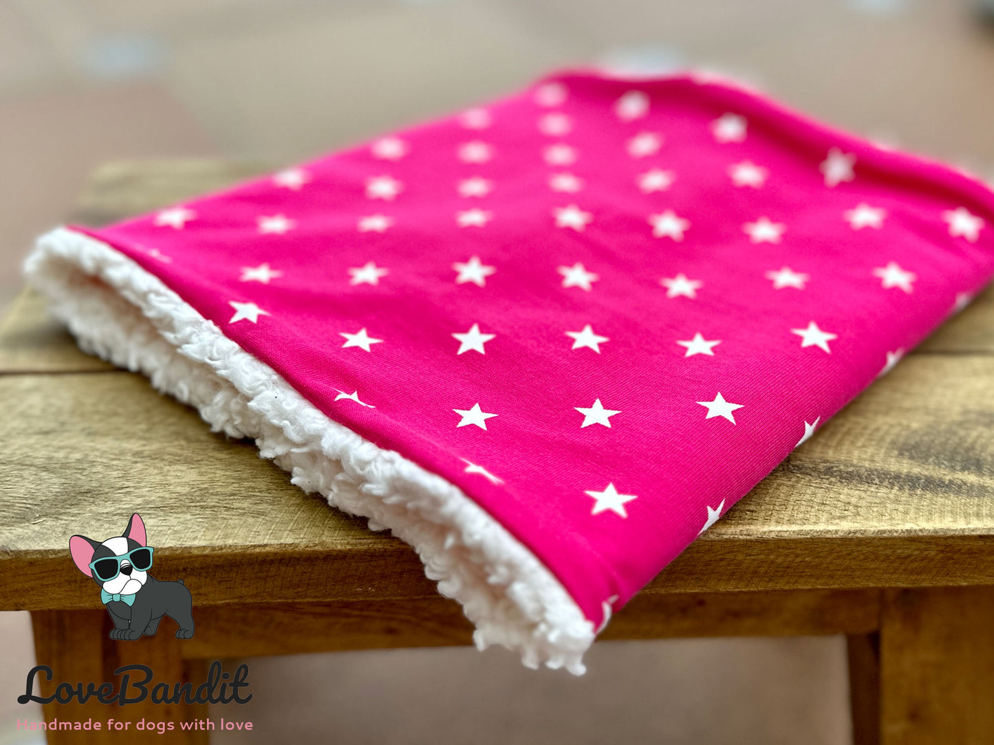 Hundeloop Hundeschal Sterne dunkelpink Fleece Teddyplüsch - LoveBandit