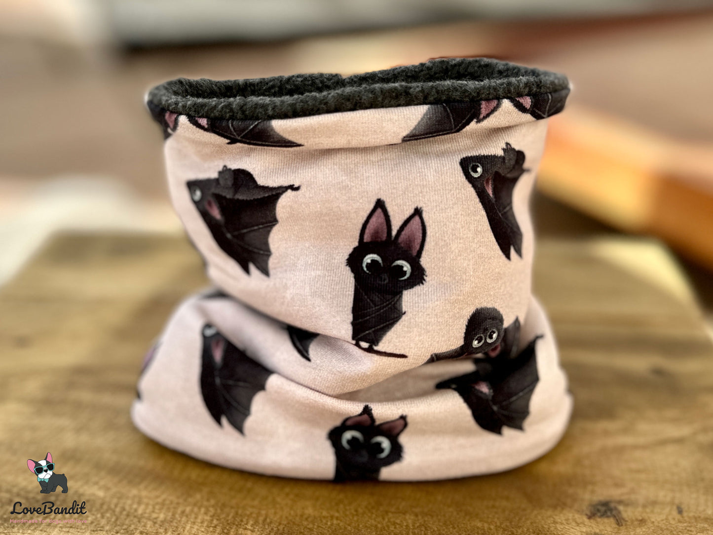 Hundeloop Hundeschal Fledermaus Taupe mit Fleece oder Teddyplüsch - LoveBandit