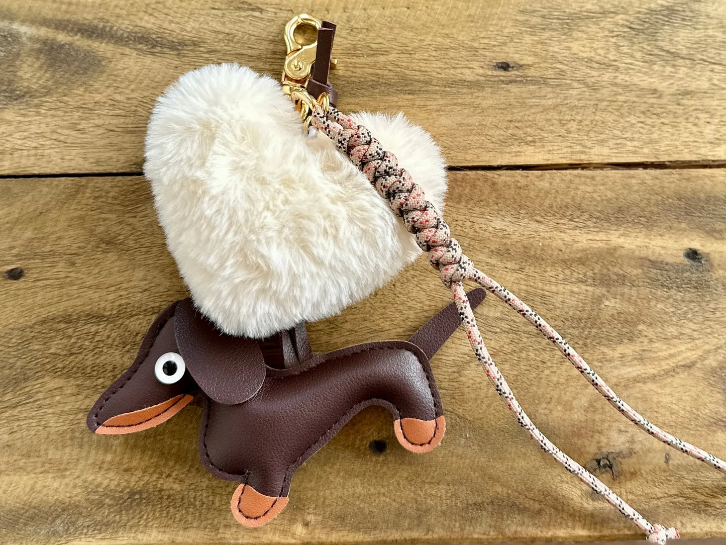 Taschenanhänger Bag Charm Dackel, Plüschherz, Seil, Bandana - LoveBandit