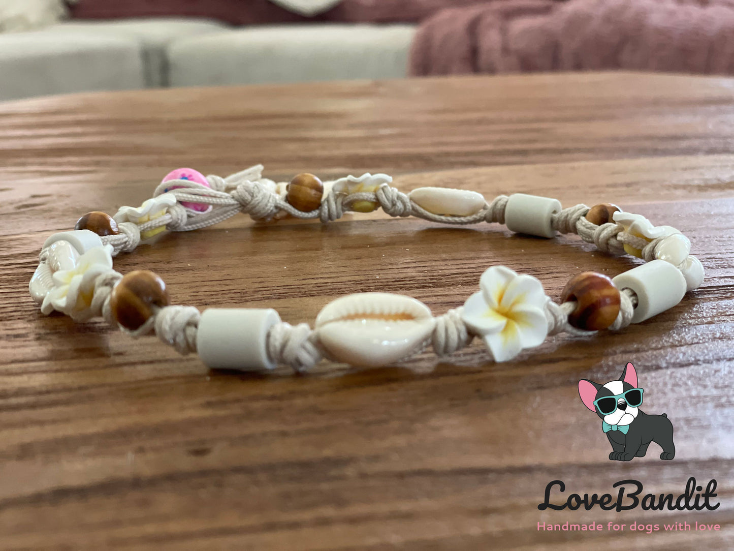 EM Keramik Hundehalsband Zeckenhalsband "Hula Dog 2 weiss" Hawaiiblümchen und Muscheln LoveBandit