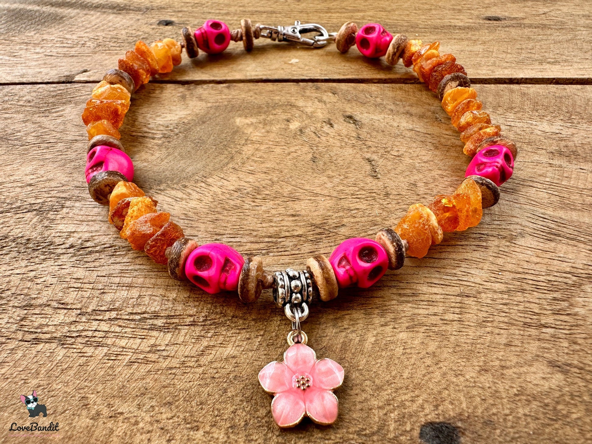 Bernsteinkette für Hunde Zeckenhalsband Skulls - LoveBandit