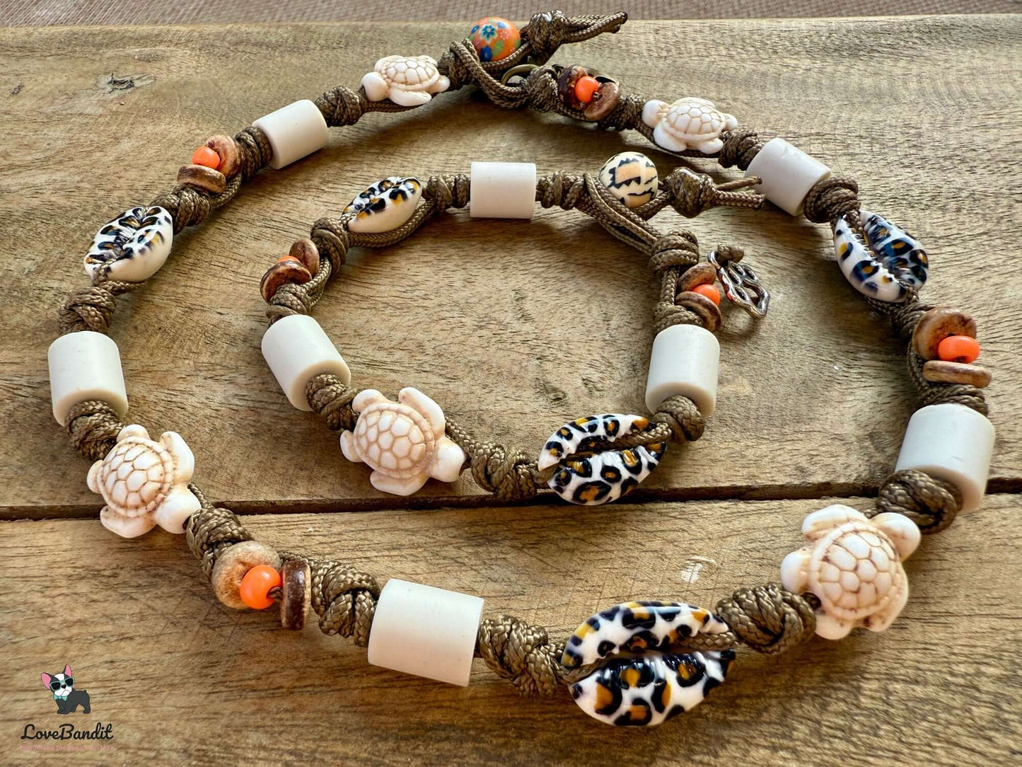 EM-Keramik Halsband Leo mit Muscheln LoveBandit