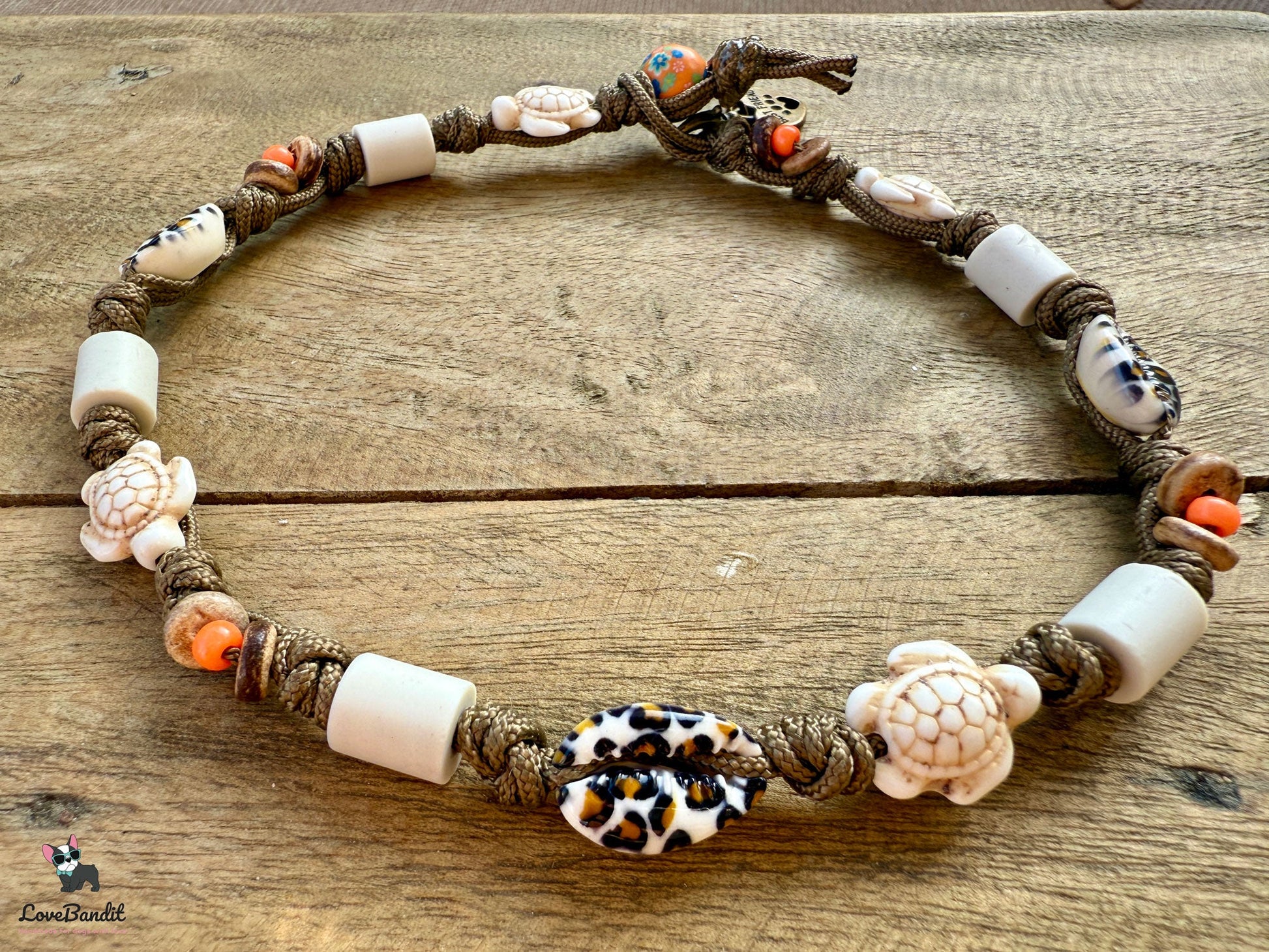 EM-Keramik Halsband Leo mit Muscheln LoveBandit