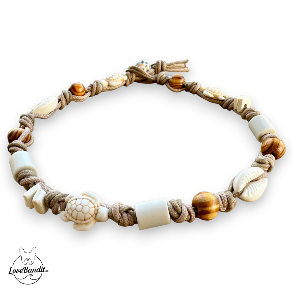 EM-Keramik-Halsband-fuer-Hunde-Muscheln-Schildkroeten-Holzperlen-Kokosperlen-natur-LoveBandit