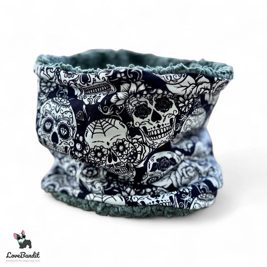 Hundeloop Hundeschal "Sugarskulls" mit Fleece oder Teddyplüsch (schwarz) Lovebandit