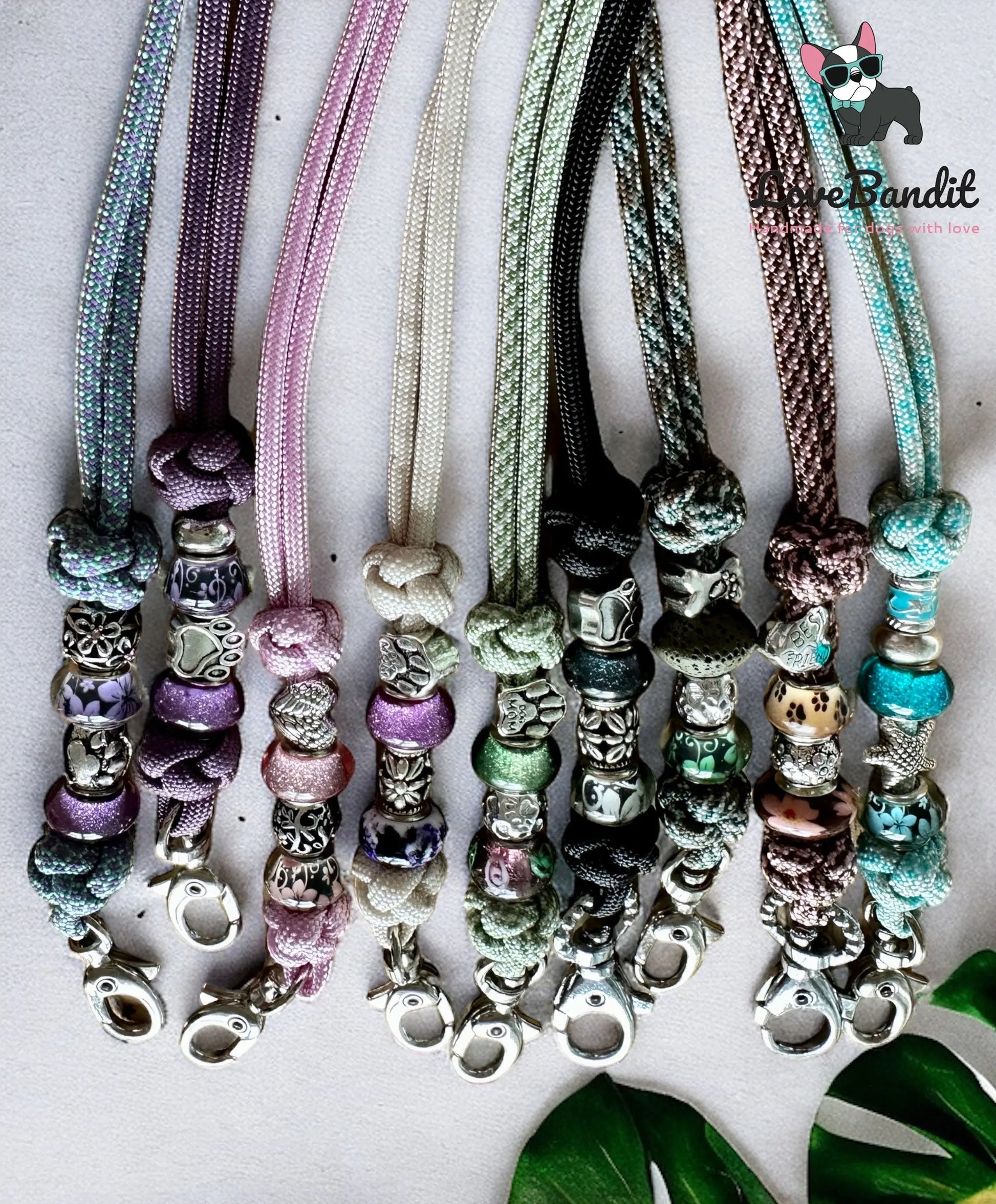 Hundepfeifenband Eulen aus Paracord grün - LoveBandit