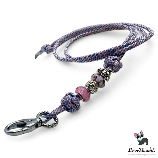 Hundepfeifenband Hundekopf aus Paracord flieder - LoveBandit