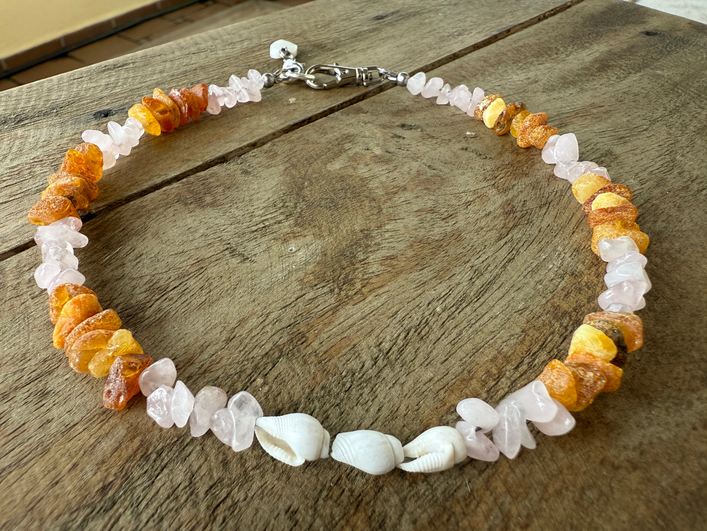 Bernsteinkette für kleinere Hunde mit Rosenquarz