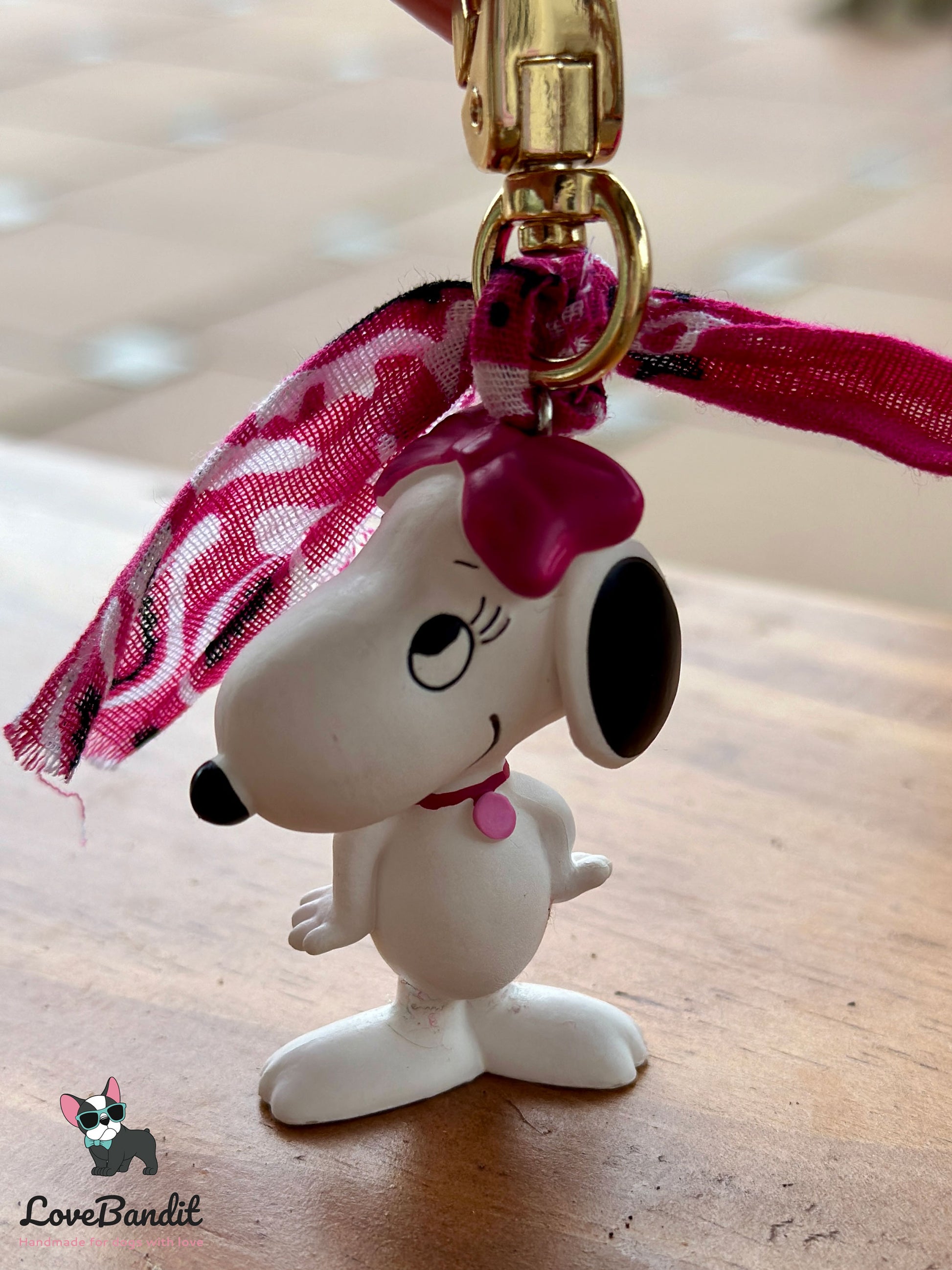 Schlüsselanhänger Taschenanhänger Pfeifenband Peanuts "Snoopy Golf" Bandana Schwarz Lovebandit