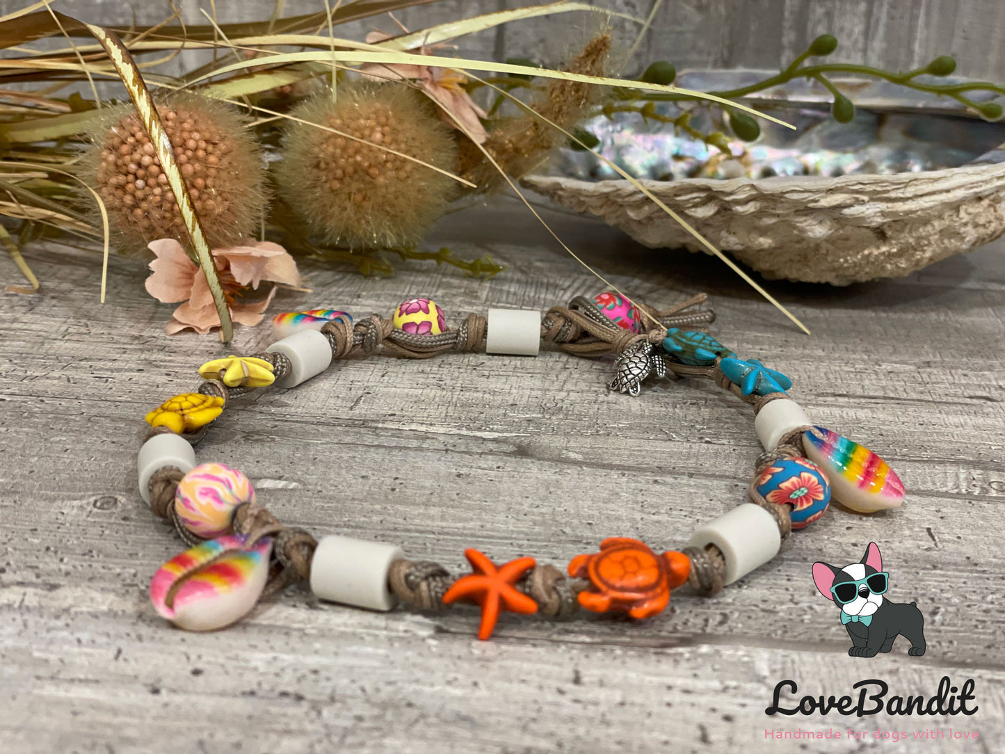 EM Keramik Hundehalsband "Pride Surf Dog" mit Regenbogen Muscheln, Schildkröten und Seesternen Lovebandit