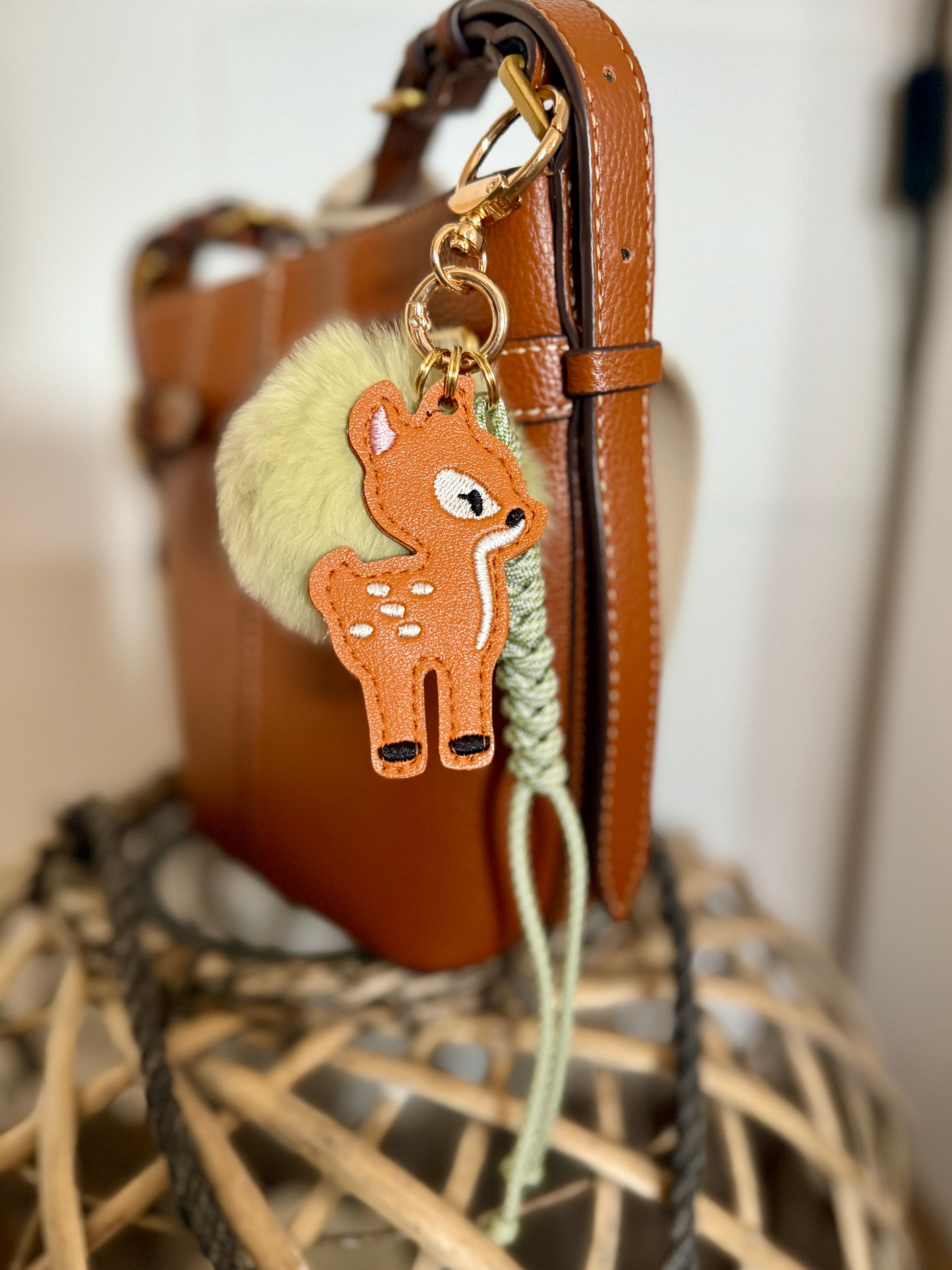 Taschenanhänger Bag Charm Little Deer-pistazie-LoveBandit
