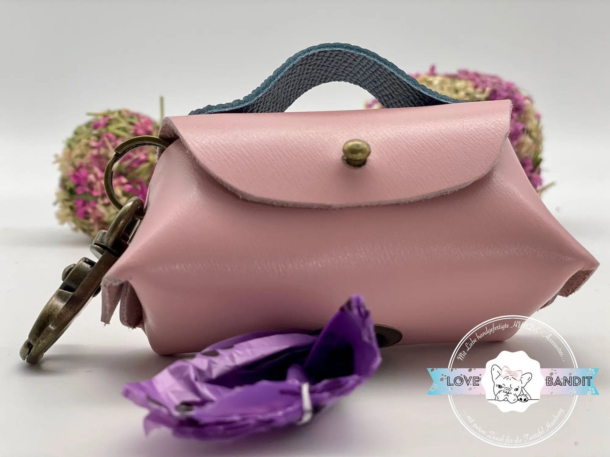 Kotbeutelspender "Shit Happens" aus Nappaleder - LoveBandit