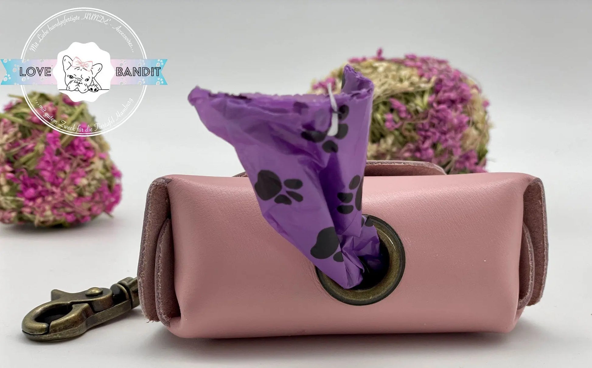 Kotbeutelspender "Shit Happens" aus Nappaleder - LoveBandit