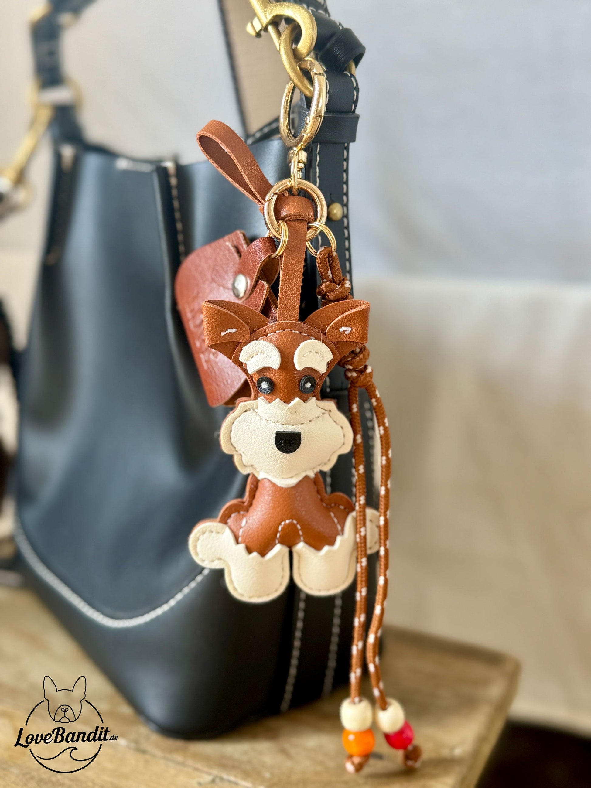 Taschenanhänger Bag Charm Little Schnauzer Love 🐾🤎 LoveBandit