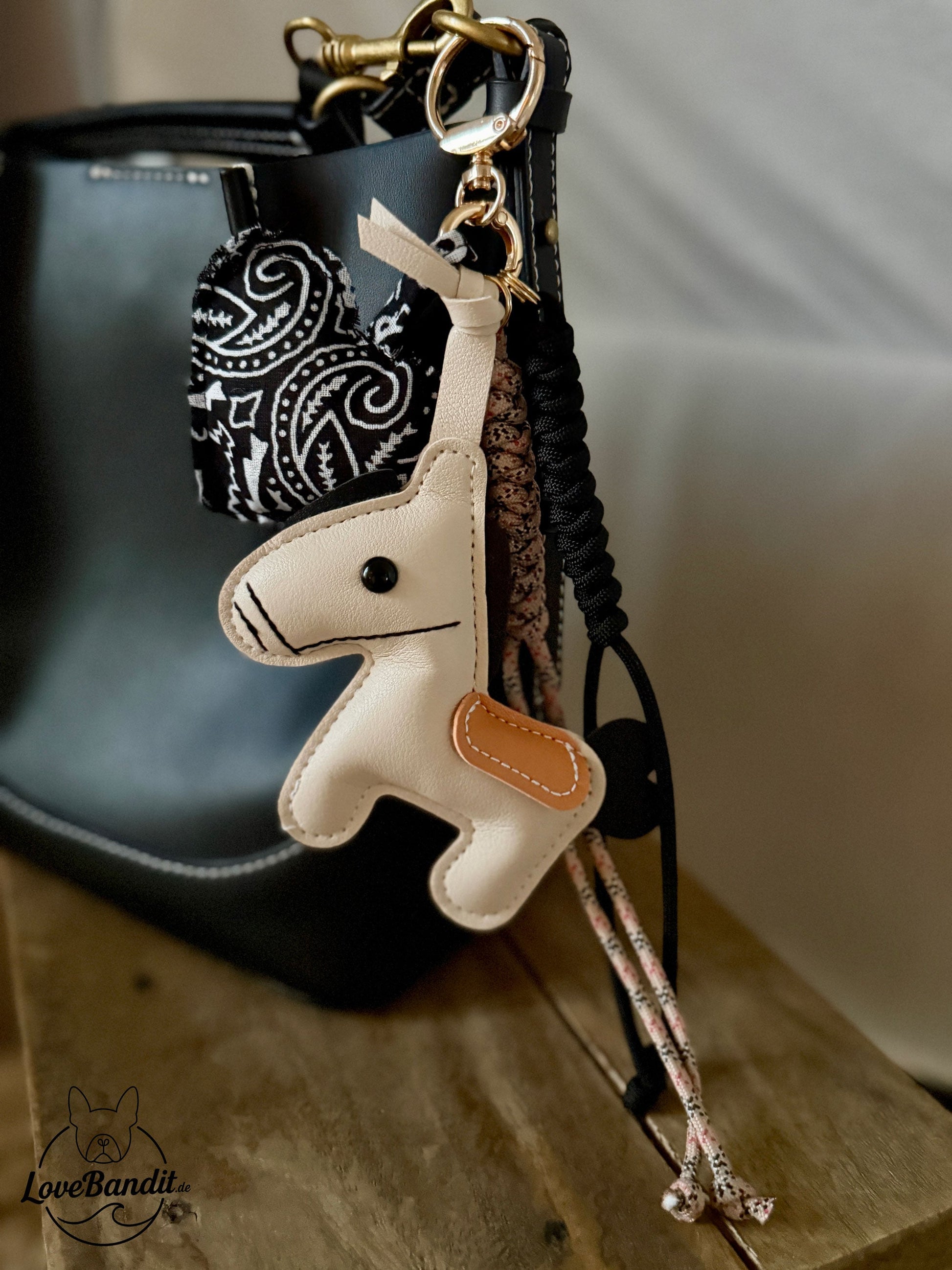 Taschenanhänger Bag Charm Feuerpferd LoveBandit