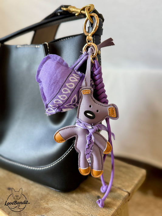 Taschenanhänger Bag Charm frecher Bär Lavendel