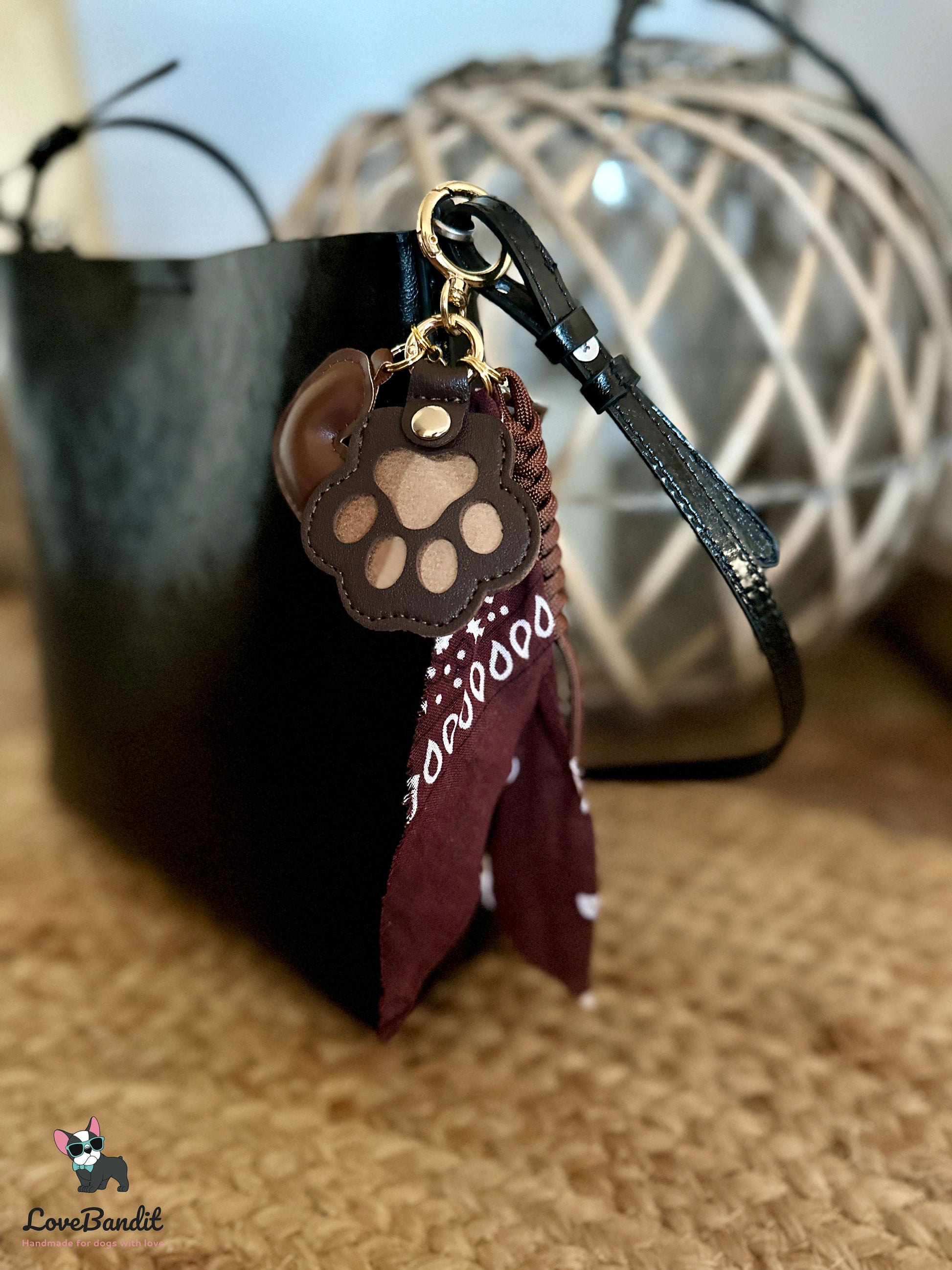 Taschenanhänger Bag Charm Memories Pfote für Tierfell Dunkelbraun - LoveBandit