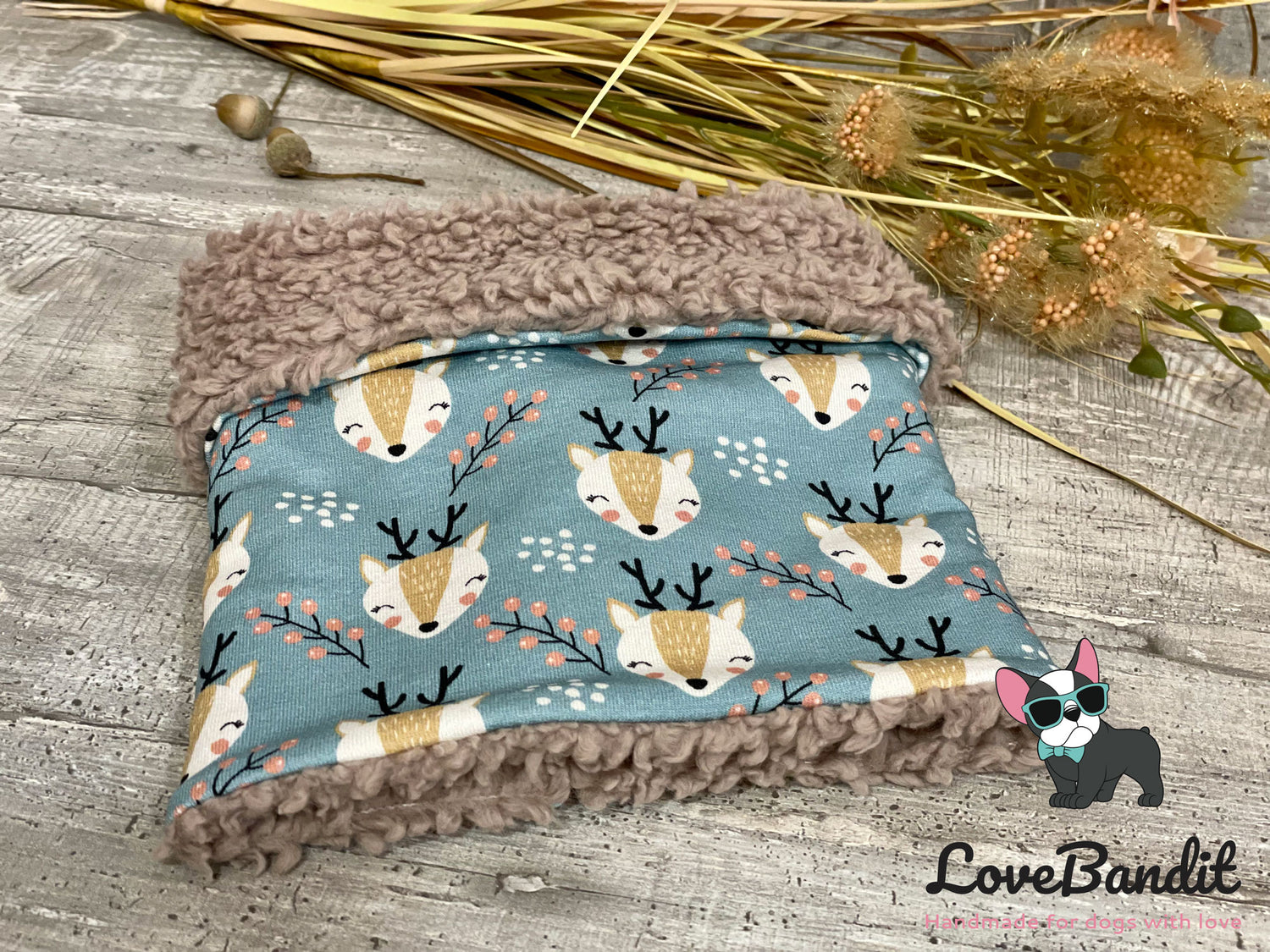 Hundeloop Hundeschal "Rentier" Pastellblau mit Fleece oder Teddyplüsch Lovebandit