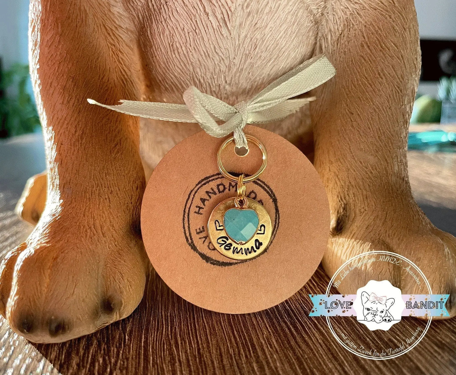 Kleine Hundemarke "Lost" aus Messing goldfarben (personalisierbar) Lovebandit